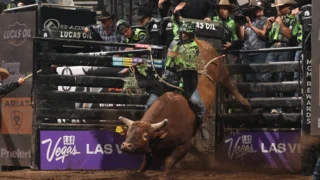 José Vitor Leme supera recorde histórico e assume liderança nas montarias de 90 pontos da PBR